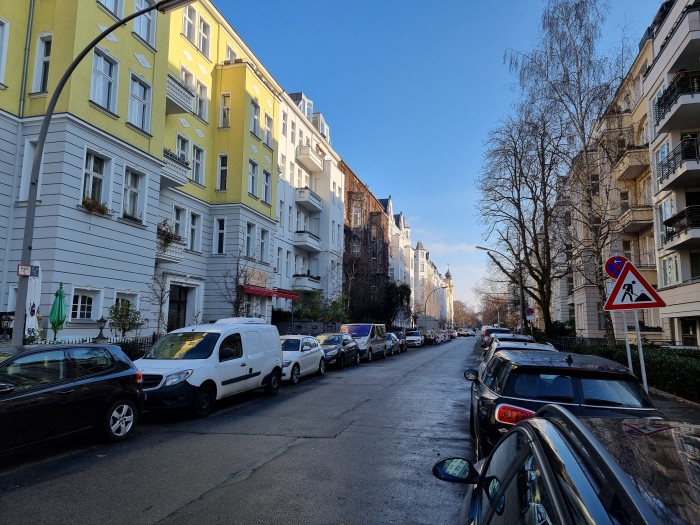 ... und das Galaxy S21 Ultra sehr ähnlich. (Bild: Tobias Költzsch/Golem.de)